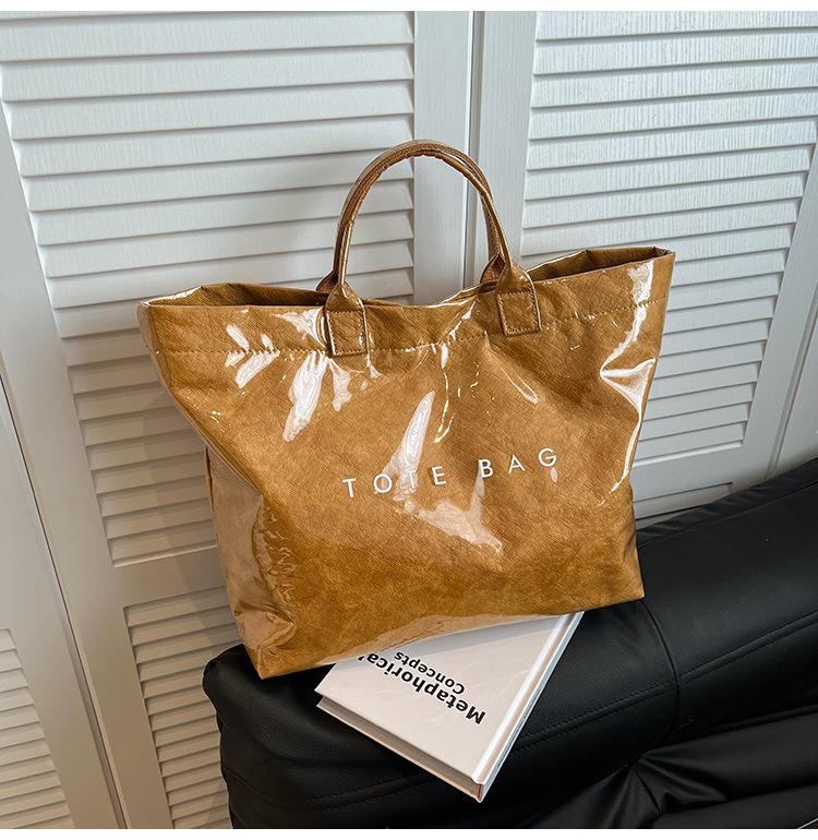 Tote Bag Women's Large-capacity New Spring and Summer Versatile Jelly Bag Casual Waterproof College Student Bag
