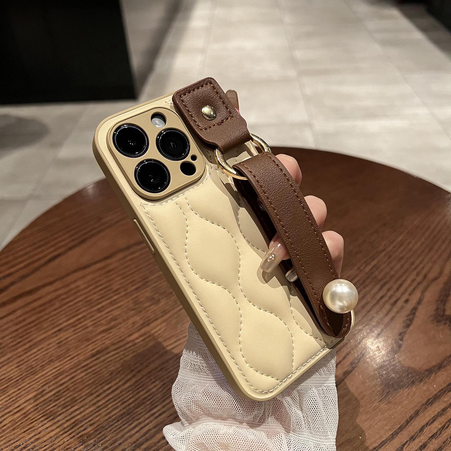 

Жемчужный стенд-браслет подходит для кожаного чехла для телефона Apple 14promax, противоударного защитного чехла для iPhone13 12pm. iPhone 14