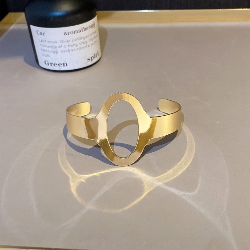 Style Special-Interest Design Snake-Shaped Armband Fashion, Personalized and Exaggerated Simulated Snakes Bracelet Metal Sweet Cool Sexy Arm Chain Ga3952 Gold Hollow Oval