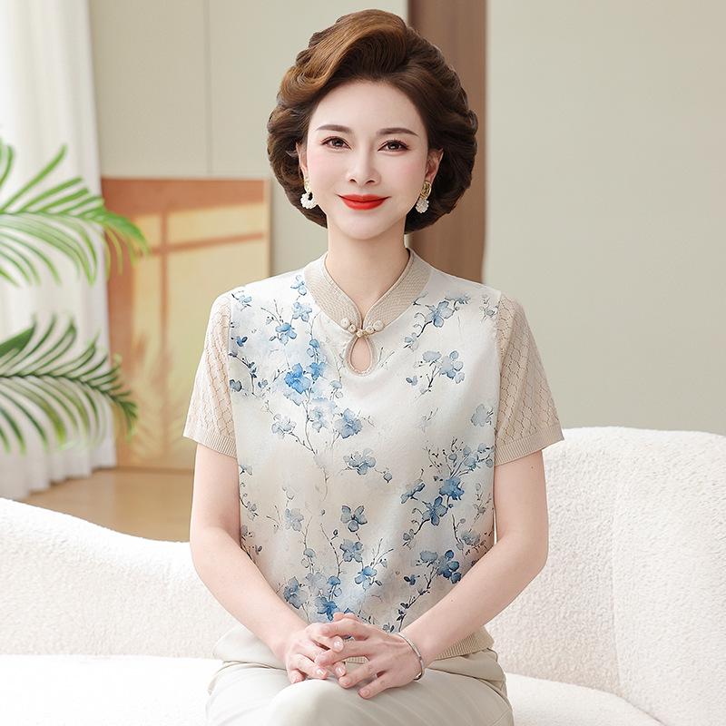 

Stylish Summer Short-Sleeve Mulberry Silk T-Shirt for Mothers - Chinese-Inspired Ice Silk Knitted Top L (80-100 lbs)