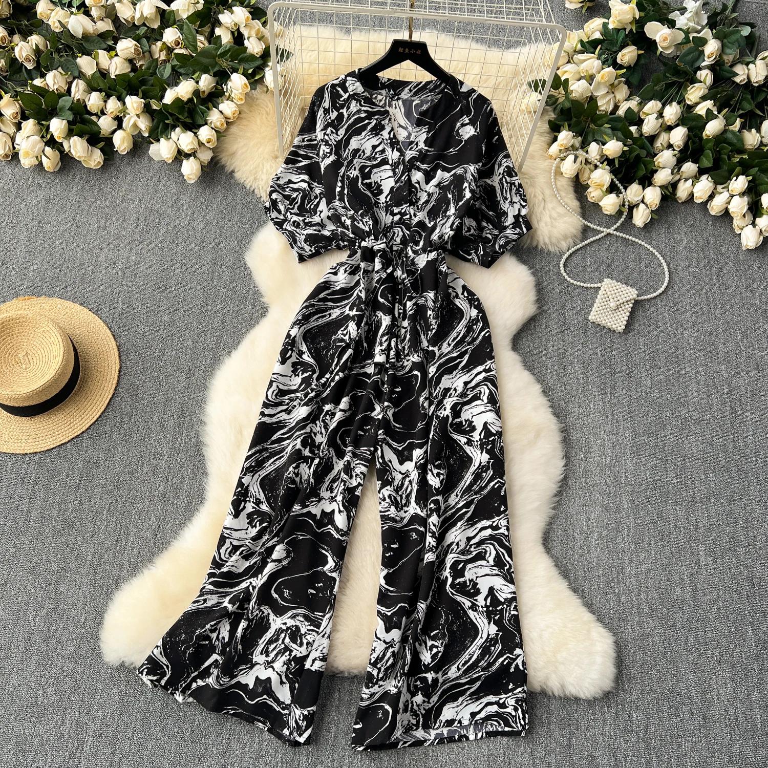 Летний повседневный женский комбинезон с широкими штанинами и принтом — фото 4