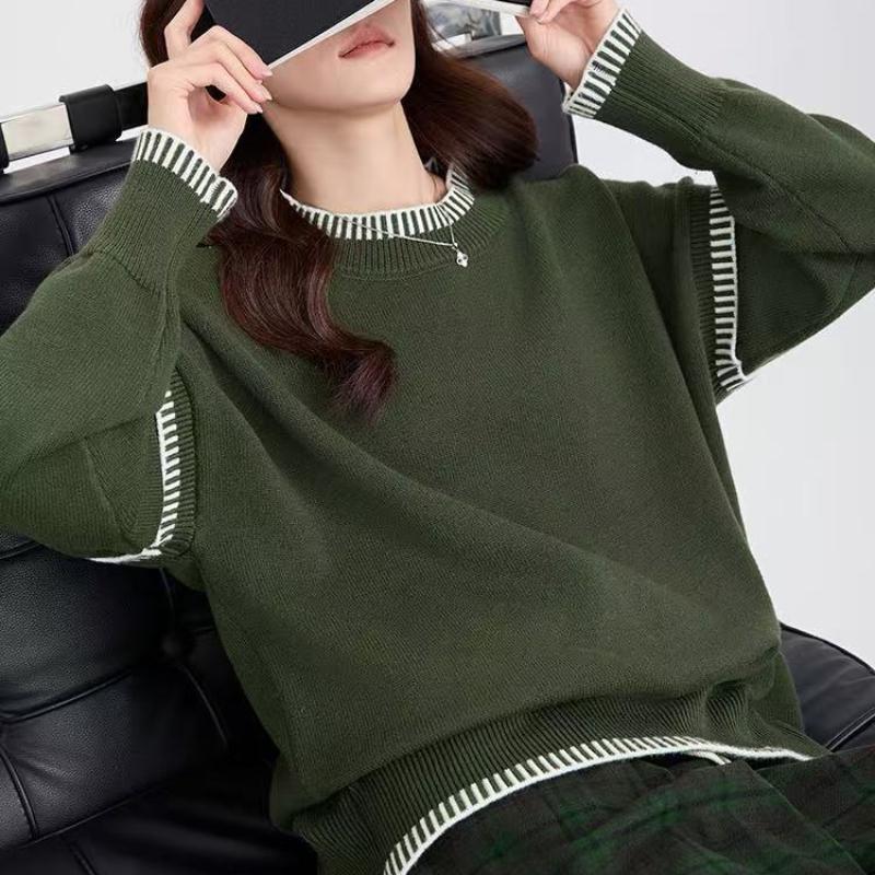 The New Autumn and Winter Color-blocking Round-neck Sweater Is A Simple and Versatile Korean-style, Loose and Laid-back Knitted Sweater