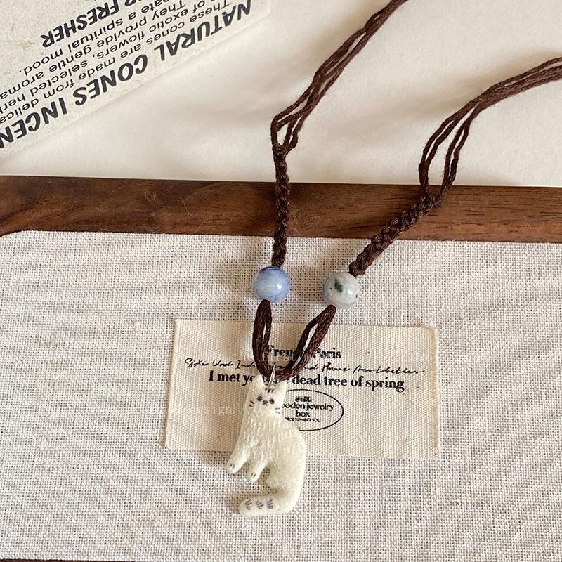 

Korean Style Retro Cat Pendant Necklace Charms Minority Design Beaded Necklaces Jewelry Ornament Clavicle Chain Choker