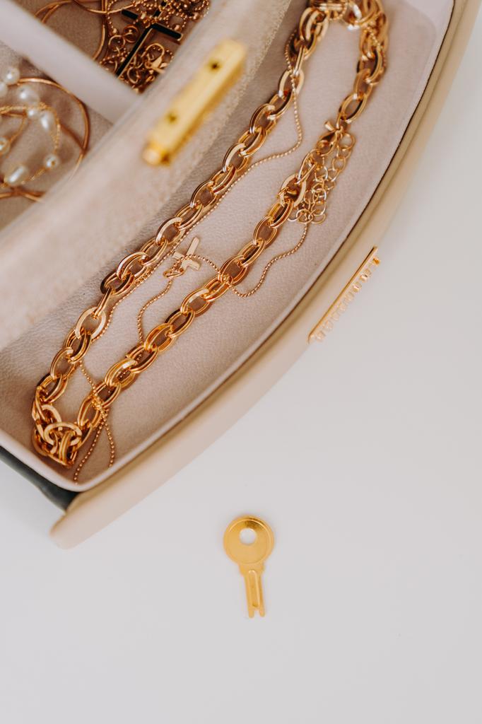 Elegant jewelry box - Peterson