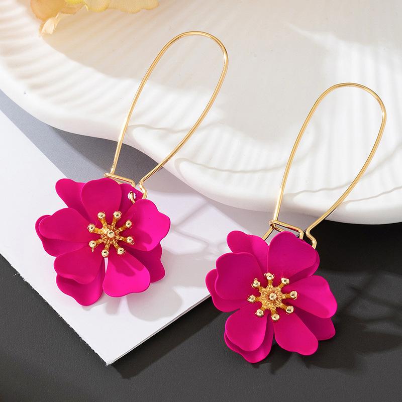 2025 New Fashion Colorful Petals Studs Earrings for Women Exquisite Cute Girls Spray Paint Floral Charm Jewerly Birthday Gift