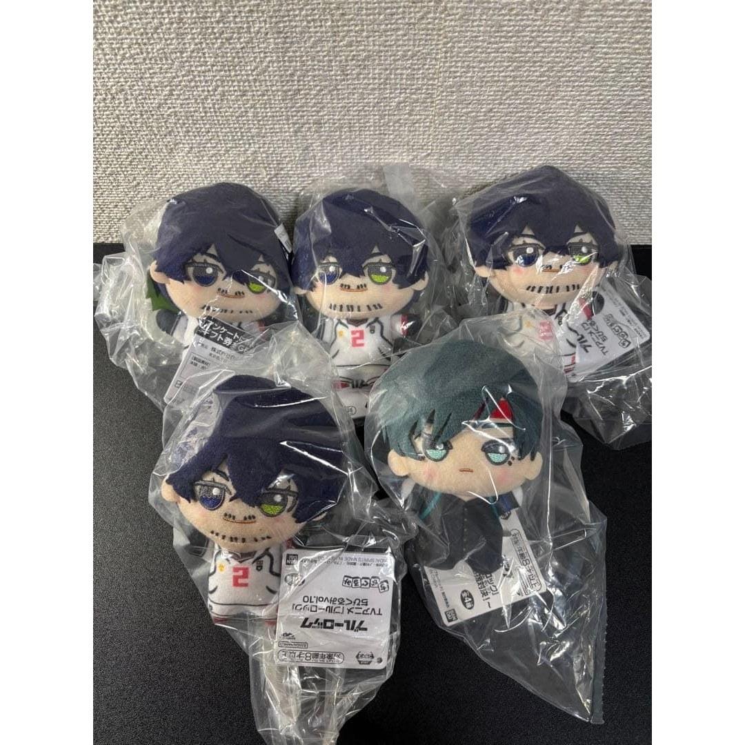 Blue Lock Itoshi Rin Chibi Plush Toy Red White Support Match Oliva Aizora (4 pieces)