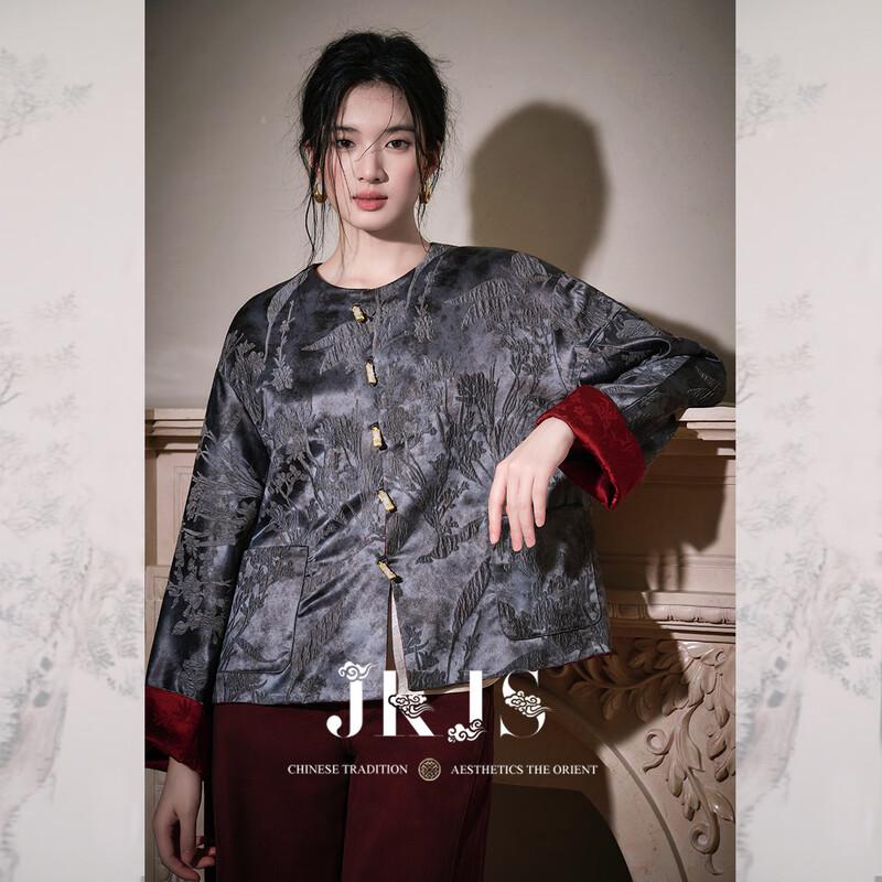 

Куртка двусторонняя жаккардовая текстурированная в новокитайском стиле M