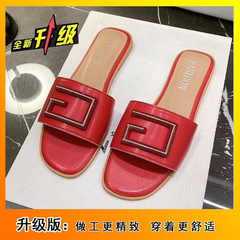 Platform Slippers Female 2025 Summer Wear Word with Fairy Style Fashion Versatile Internet Celebrity Flat Sandals Dopamine