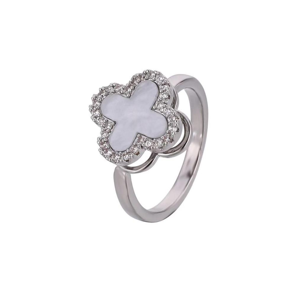 Women's Niche Rotatable Ring: Fashionable, Trendy, and Luxurious