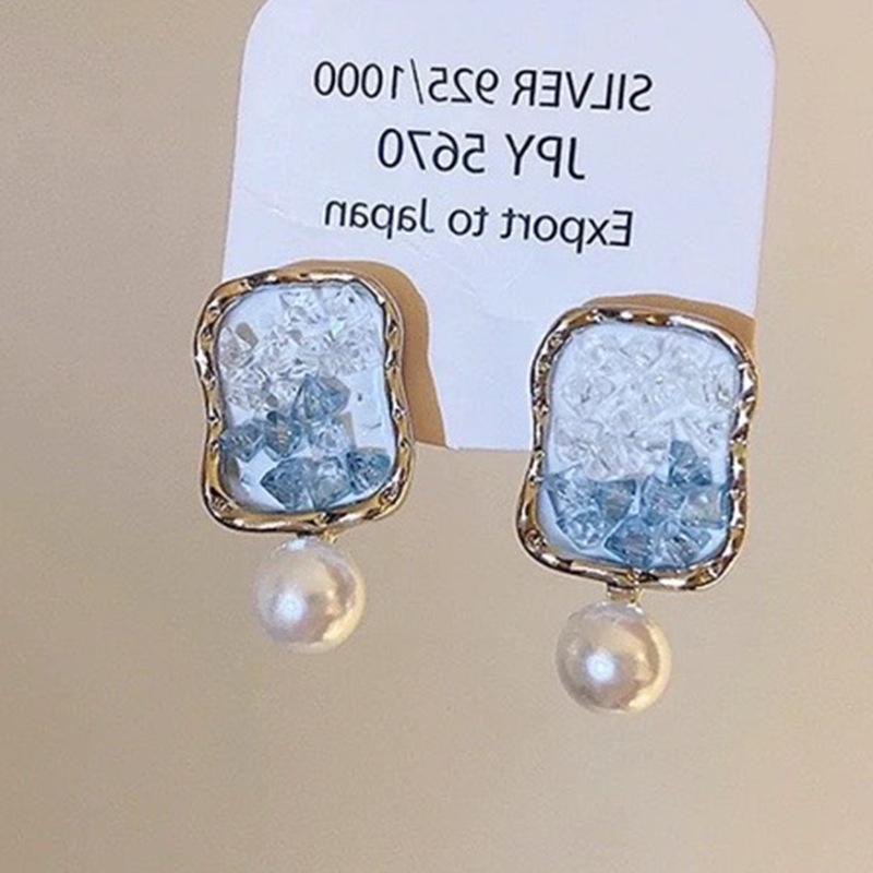 Ice quenched blue flower artificial crystal fringed earrings Cool wind temperament stud earrings Internet celebrity earrings