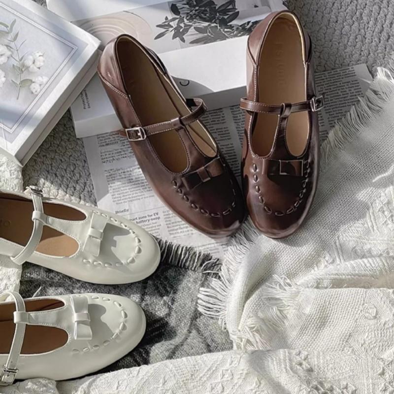 Fashion Fashion Pointed Toe Buckle Strap Flat Shoes 2025 Roman Retro Solid Color Casual Shallow Mouth Flats Comfy Soft Women Flat Shoes