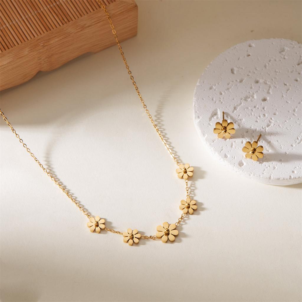 INS Stainless Steel Five Leaf Flower Bracelets For Women Temperament Classic Hollow Floral Link Chain Bangles Wedding Jewelry