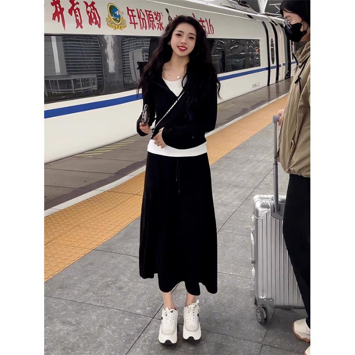 

Sweater dress children s autumn new models are very good-looking Korean popular autumn and winter wear a whole set of long skirts S чёрный