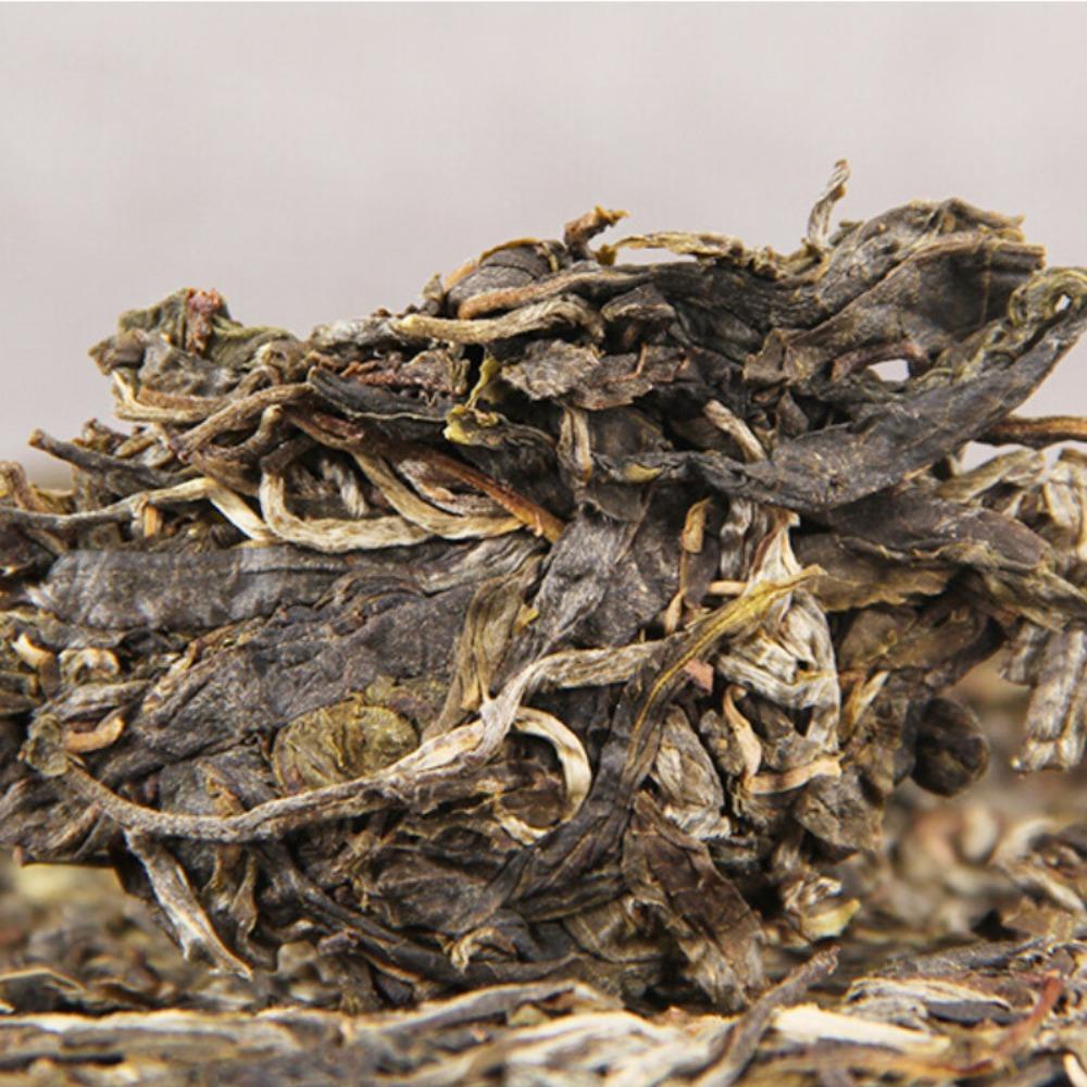 357g Yunnan Xiao Hu Sai Raw Puer Tea Cake Honey Aroma Pure Top Grade