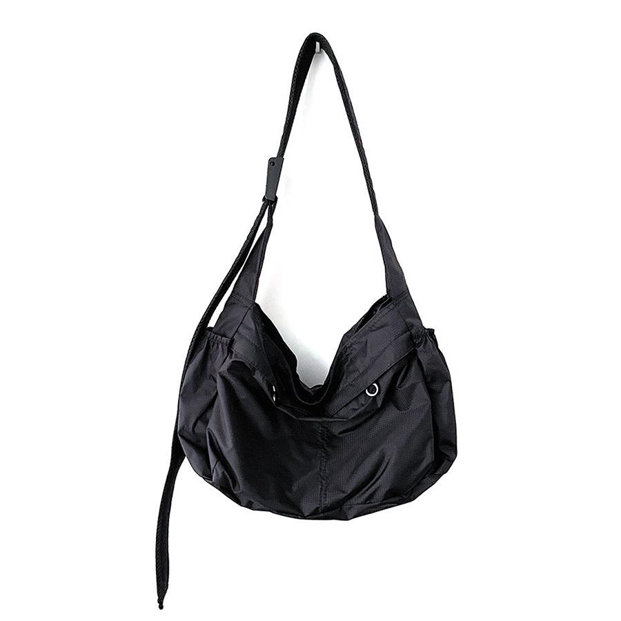 Large Capacity Nylon Crossbody Bags New Casual and Versatile Commuting Shoulder Bag Lightweight Sports Crossbody Hobos Bag