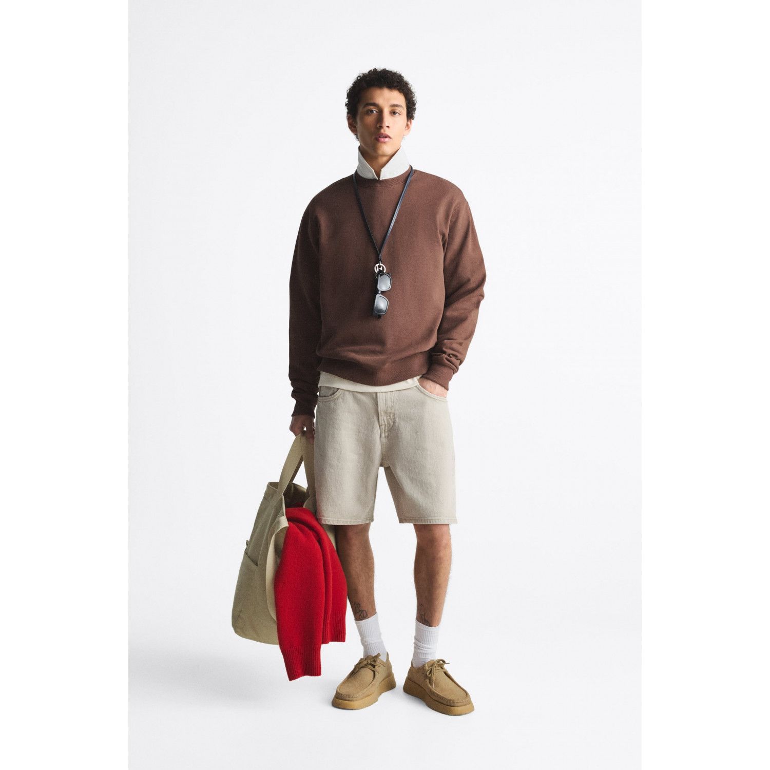 

BASIC COLOURED BERMUDAS