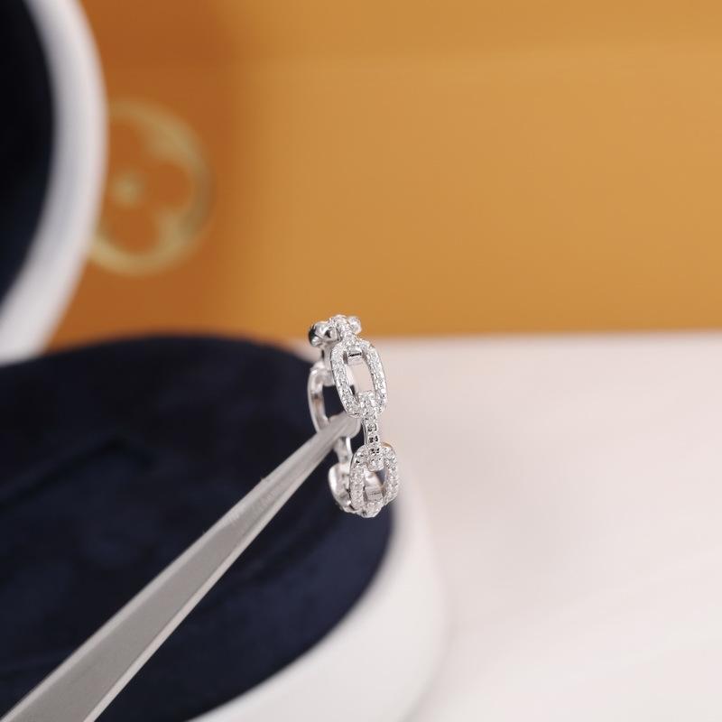 925 Silver Classic Link Chain Shape Simulated Diamond Stackable Ring for Women Crystal Zircon Engagement Rings