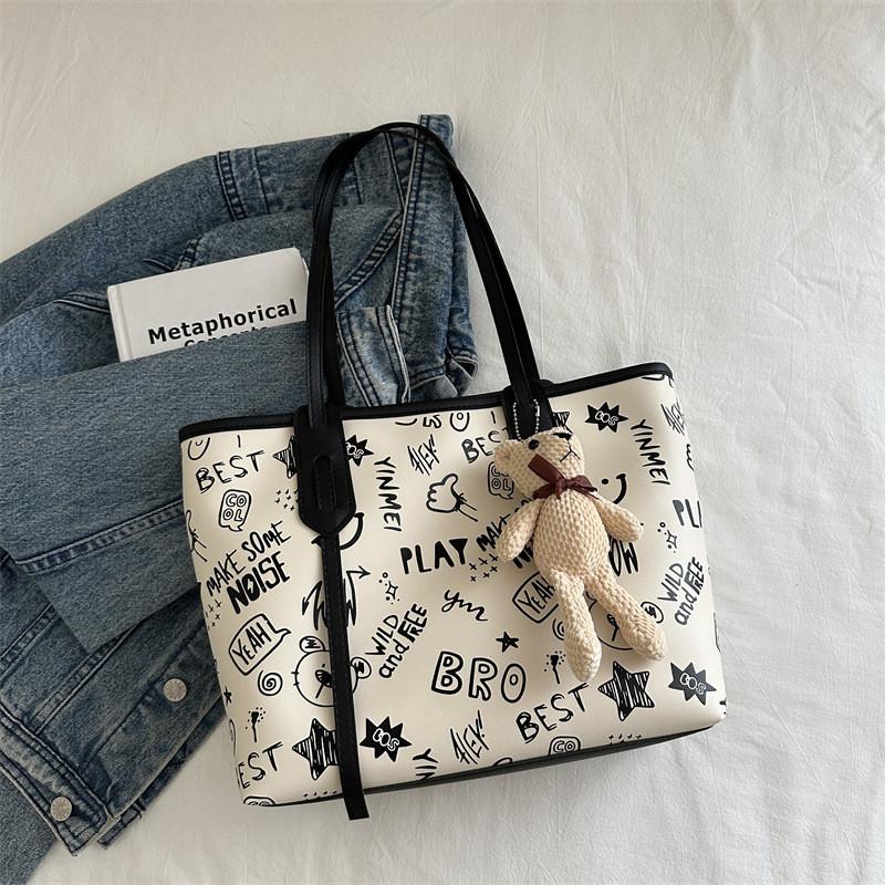 Stylish Casual Large Capacity Tote Bag For Summer 2024 Fashionable Commuter Shoulder Handbag