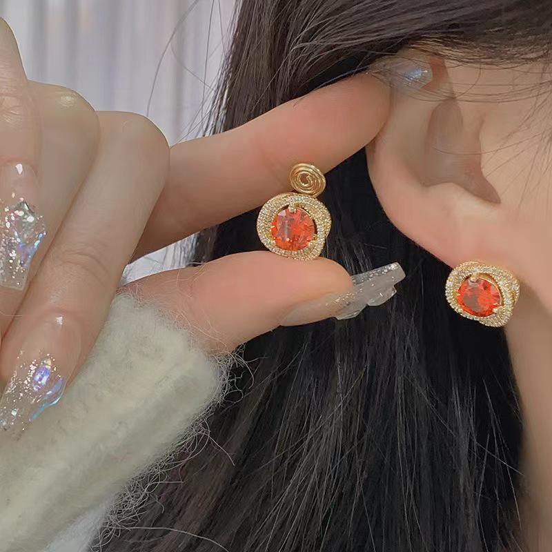 High-End Garnet Red Zircon Diamond 3D Hollow Fashion Earrings for Women