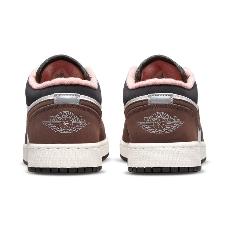 Air Jordan 1 Low SE GS Light Chocolate Kids Sneakers Brown Black Sail DM0589-200