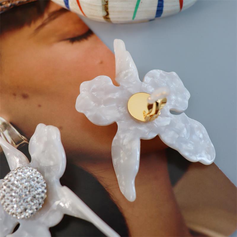 Vintage medieval magazine lily wax inlaid with diamond earrings