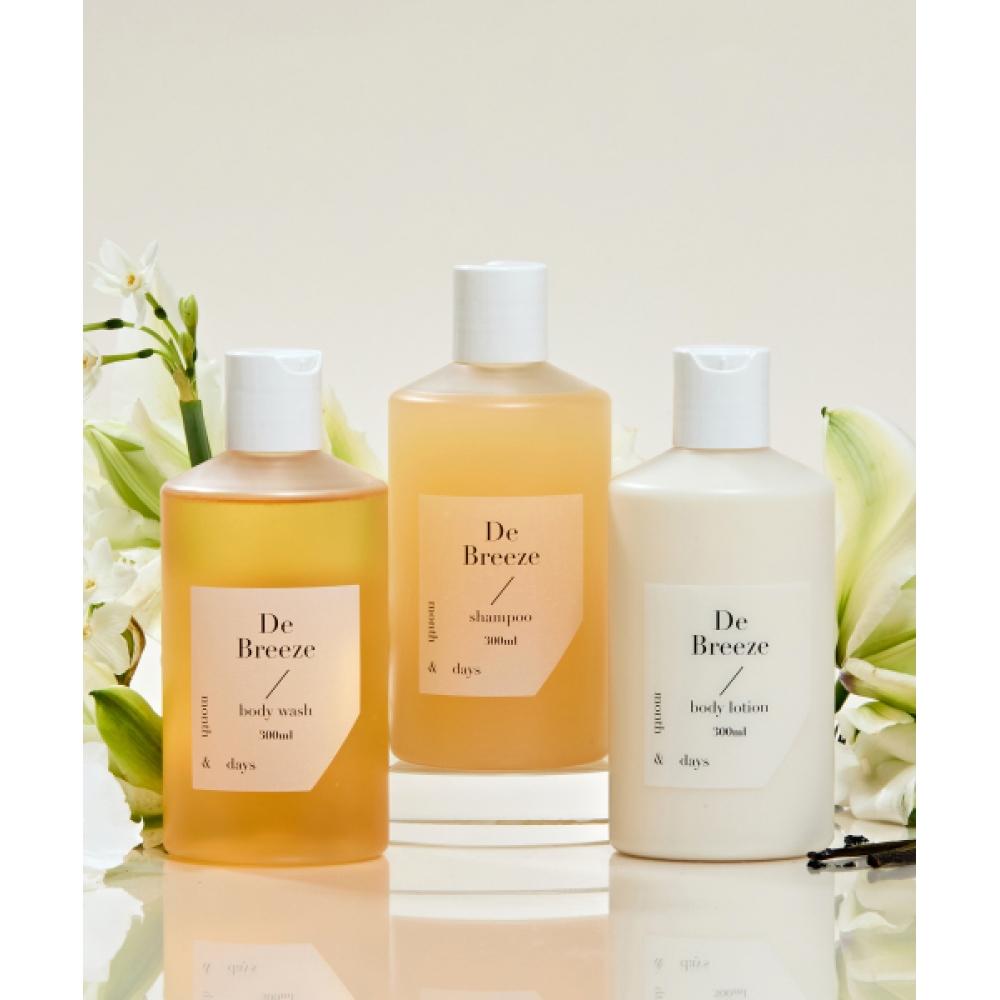 

MonthnDays [3set] Perfume Care D Breeze Clean Soap Fragrance 300ml Shampoo 300ml+boDy Wash 300ml + boDy Lotion 300ml FREE