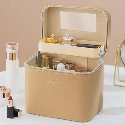 High-Capacity Luxury Makeup Bag: Stylish Cosmetic Storage for Trendsetters