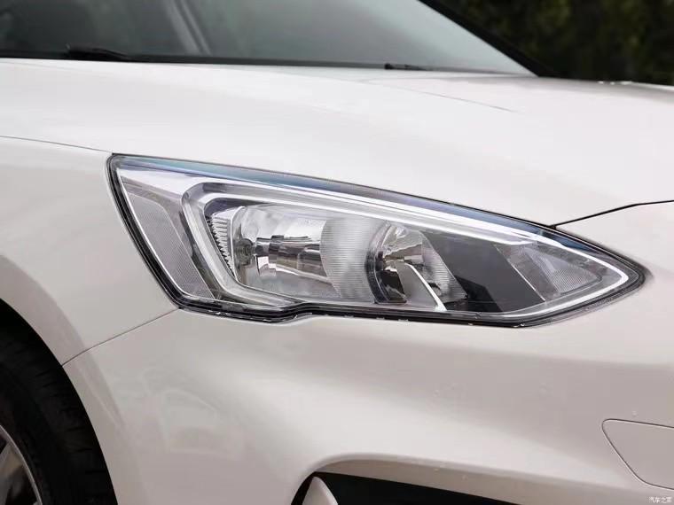 Compatible Ford Focus Headlight Assembly: Fits 2018-2021 Models