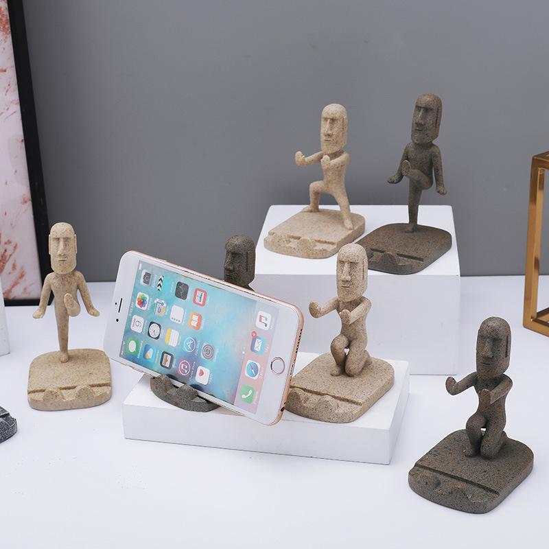 Desktop Mini Kung Fu Moai Phone Stand: Quirky Stone Statue for Office or Lazy Stand Use