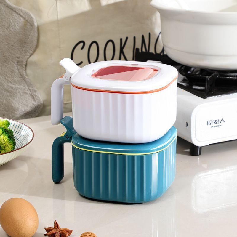 Seasoning Box Set, 4-in-one Salt Shaker, Household Kitchen Seasoning Box with Lid