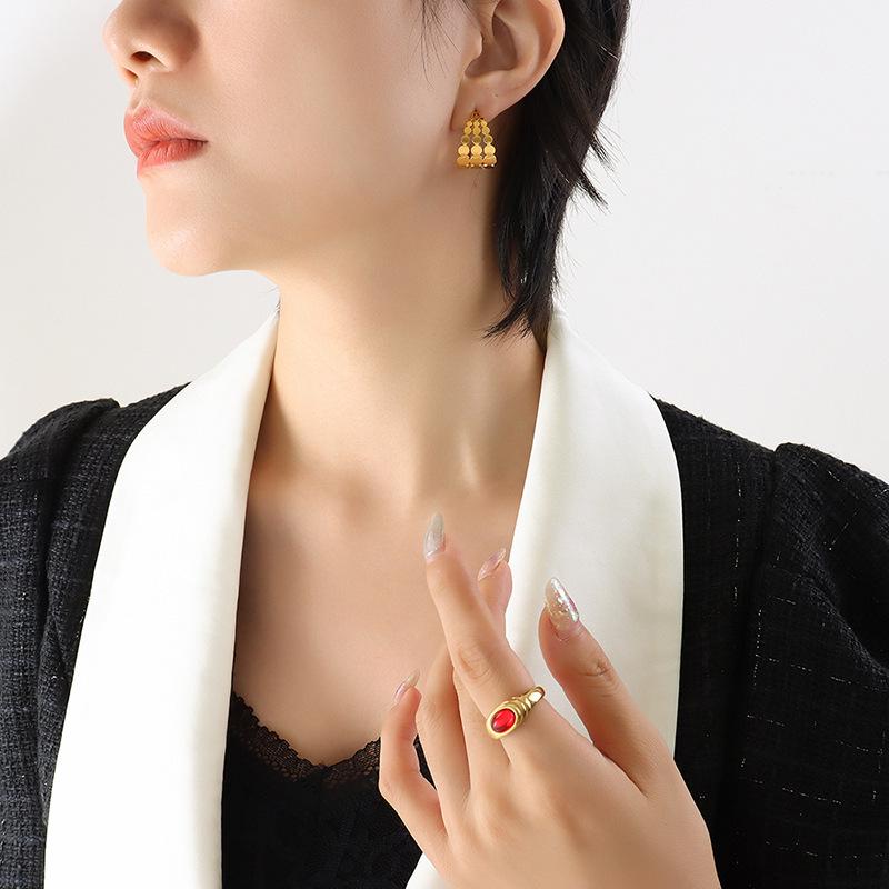 Hong Kong Style Ins Trendy Fashion Round Patchwork C-shaped Shiny Gold-Plated Titanium Steel Stud Earrings