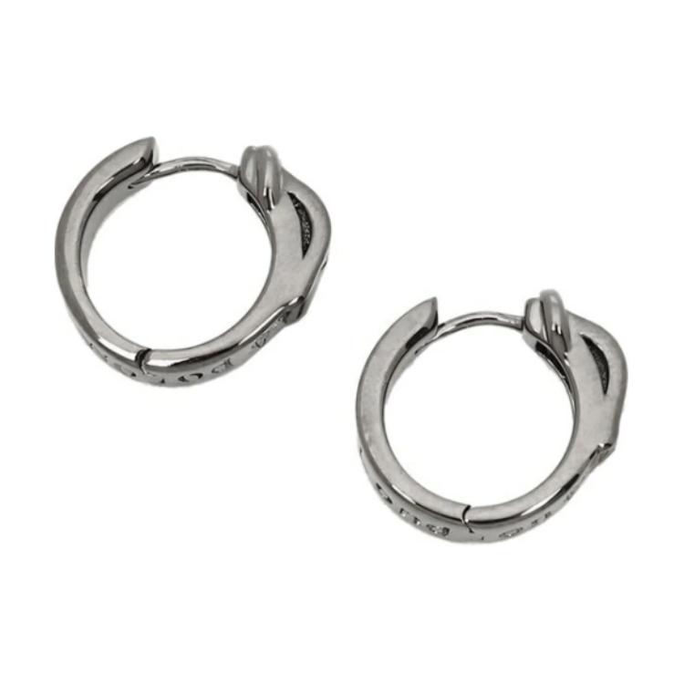 VIVIENNE WESTWOOD Boucles d'oreilles en laiton gravées de lettres Boucles d'oreilles homme Argent Noir 62030053S001