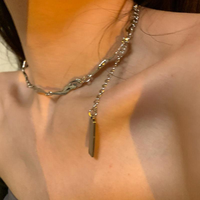 Super beautiful, niche design necklace women's hip-hop simple short temperament collarbone chain new accessories