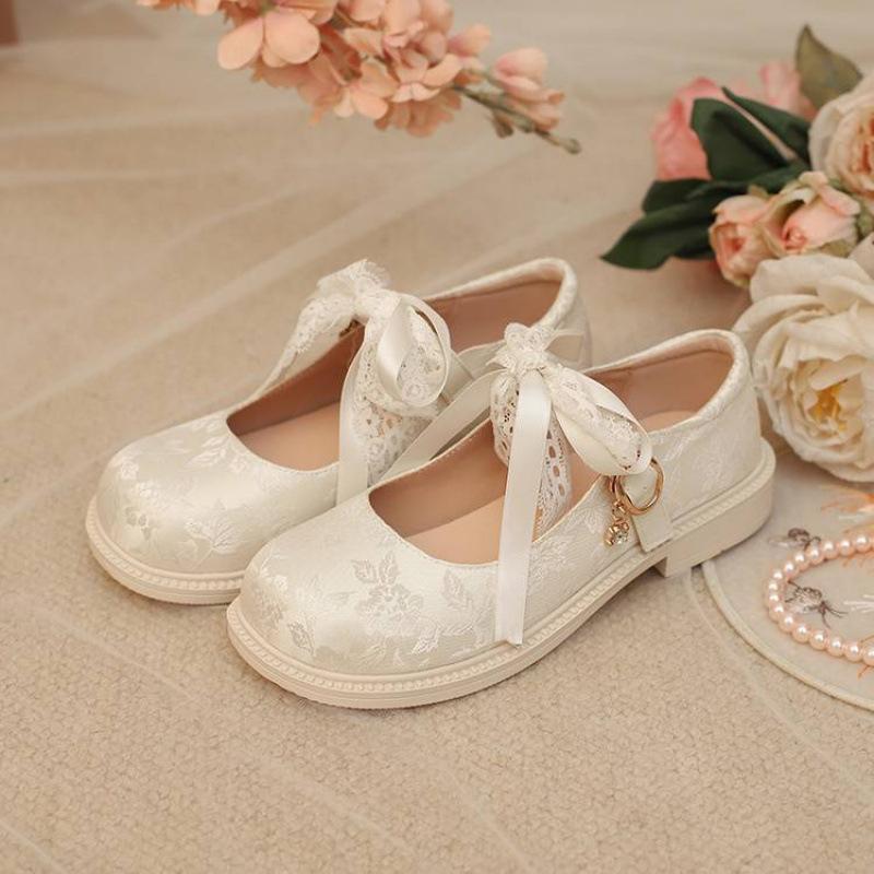 New girls princess shoes girls students big children shoes comfortable four seasons wear national style hanfu shoes buckle cheongsam single shoes