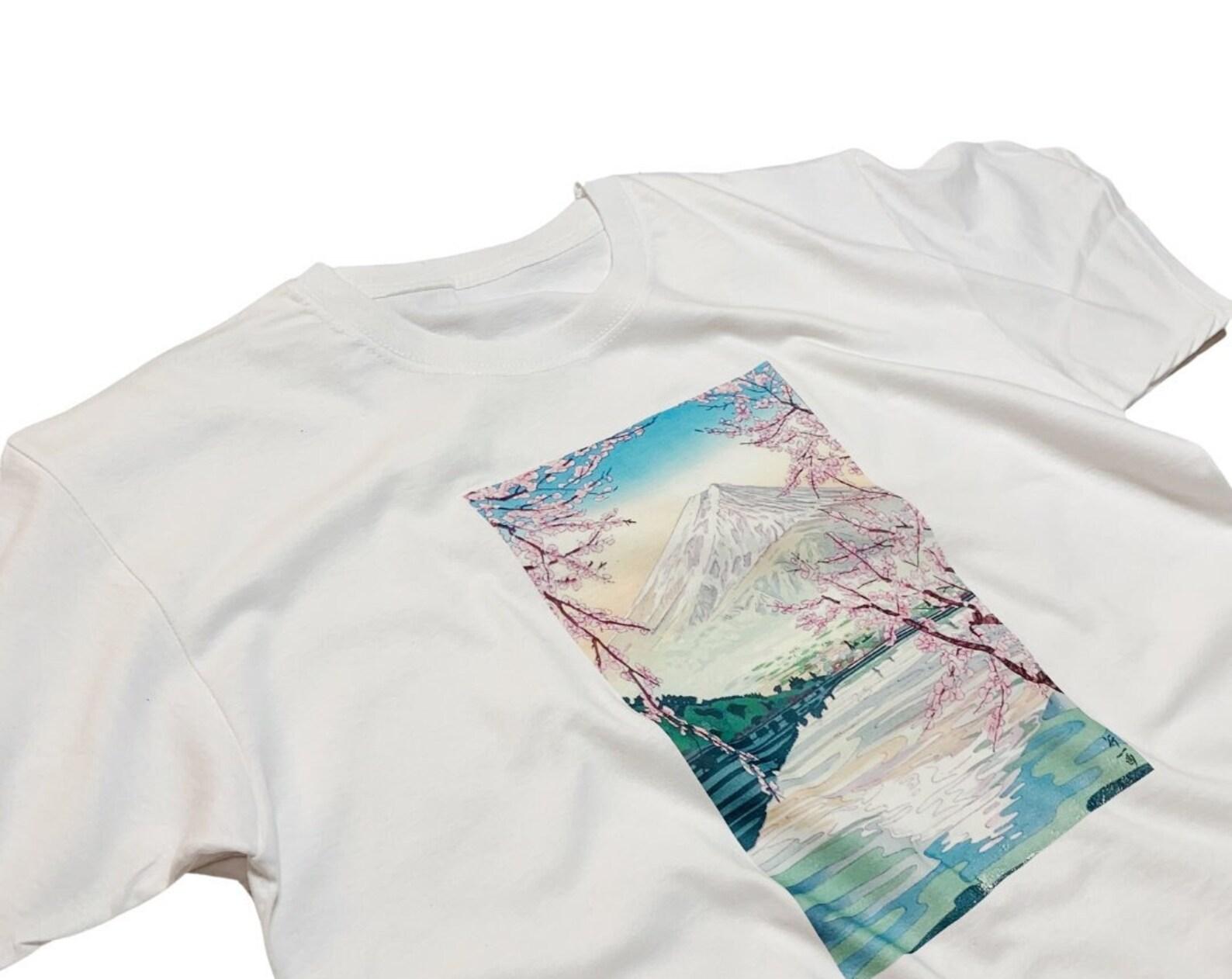 Hokusai Mount Fuji T-Shirt: Japanese Art Graphic Tee XL