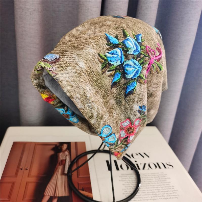 Autumn Winter Floral Print Fashion Knitted Beanie Hat Woman Ethnic Style Fashion Elegant Skull Cap Soft Elastic