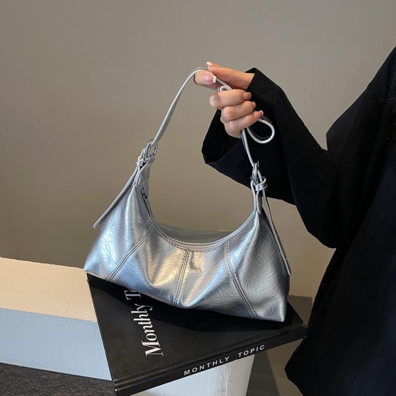 Large Capacity Bag Women's Summer New Niche Design Retro Shoulder Messenger Bag Class Commuter Dumpling Bag
