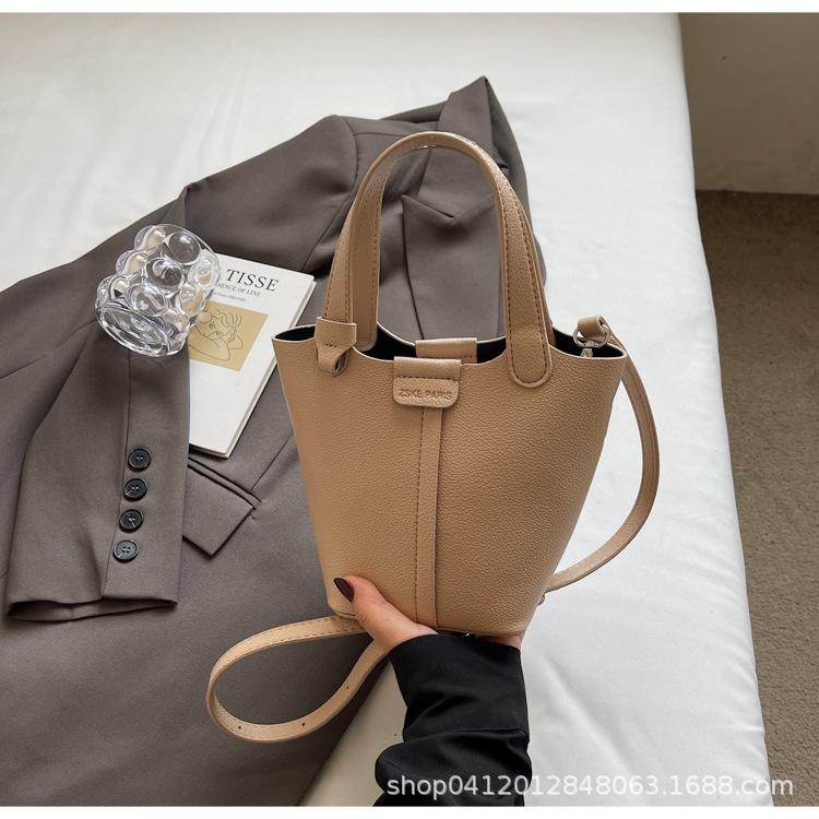 Litchi Pattern Foreign Gas Bucket Bag 2025 New Popular Handbag High-end Shoulder Bag Fashionable Commuter Messenger Bag