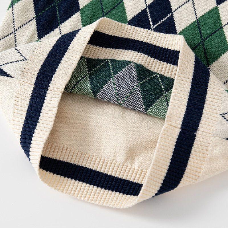 Spring and Autumn Rhombus Vest V-neck Top Wool Children's Clothing