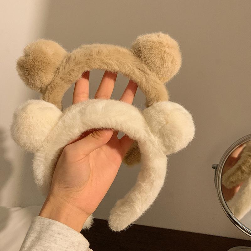 Plush Bear Ears Headband for Hair Washing and Face Masks – Cute Autumn/Winter Accessory