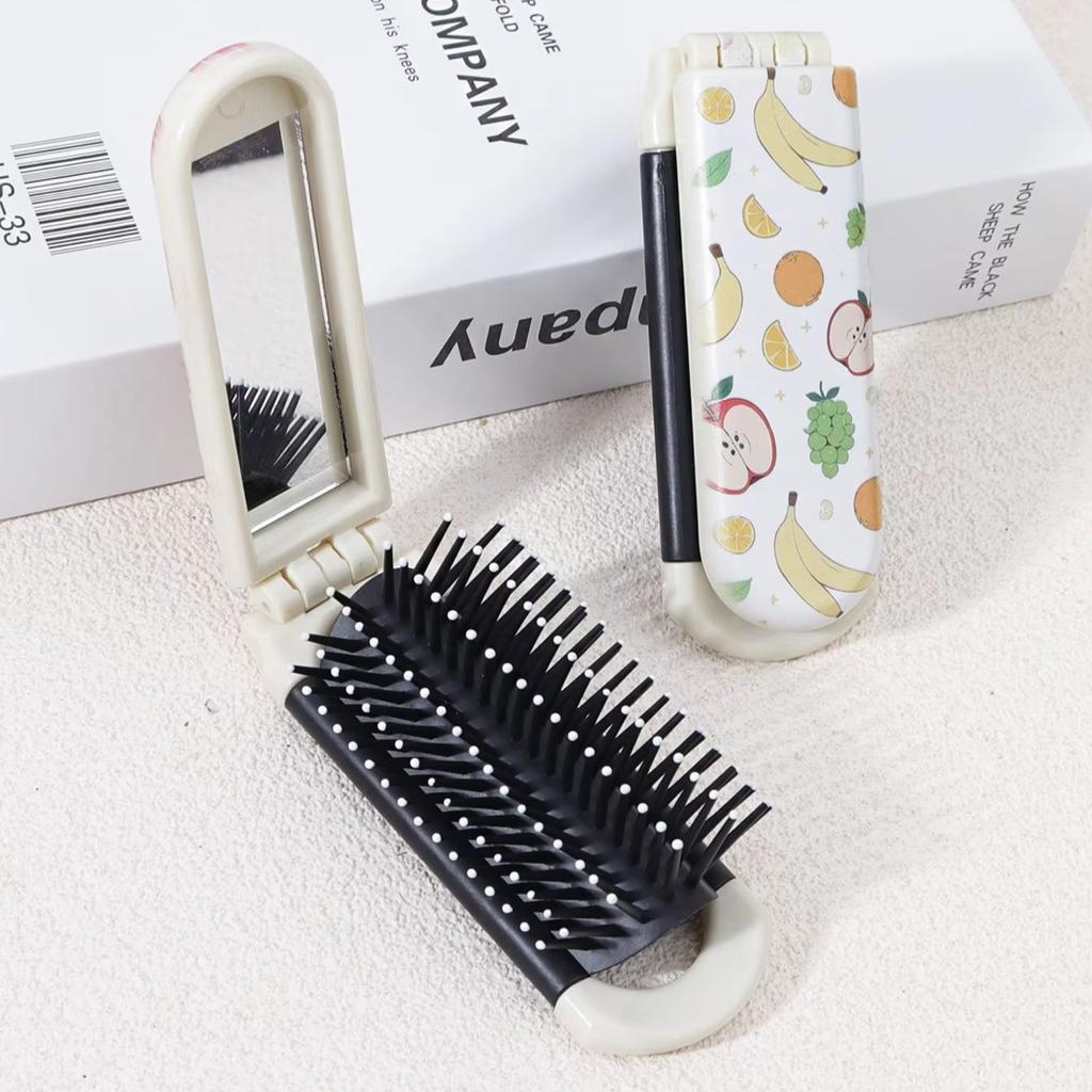 1 Piece of Compact Air Cushion Comb with Multiple Fruit Patterns and Mirror - Foldable and Portable Design