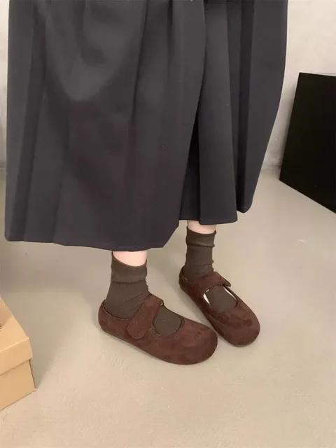 2025 Winter New Velvet Warm Cotton Shoes Women's Round Head Shallow Mouth Casual Sports Shoes Retro Soft Bottom Cotton Shoes