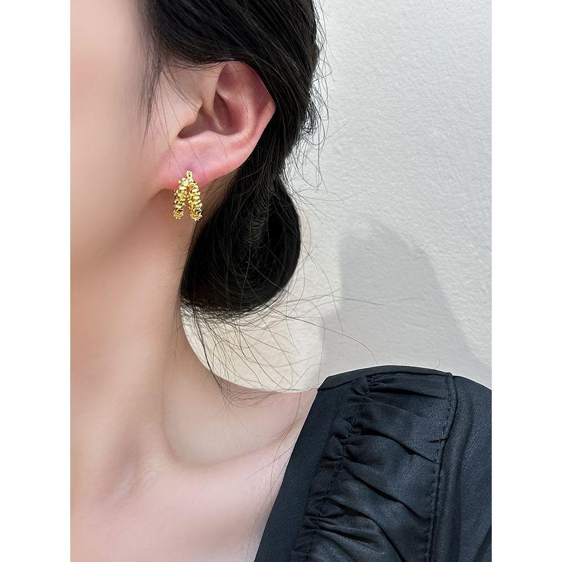 

Fashion Special-Interest Design Metal Small Pieces of Silver Fancy Earrings Elegant Fashion Ear Clips 2025 New Arrival Tide Cool Female Gold
