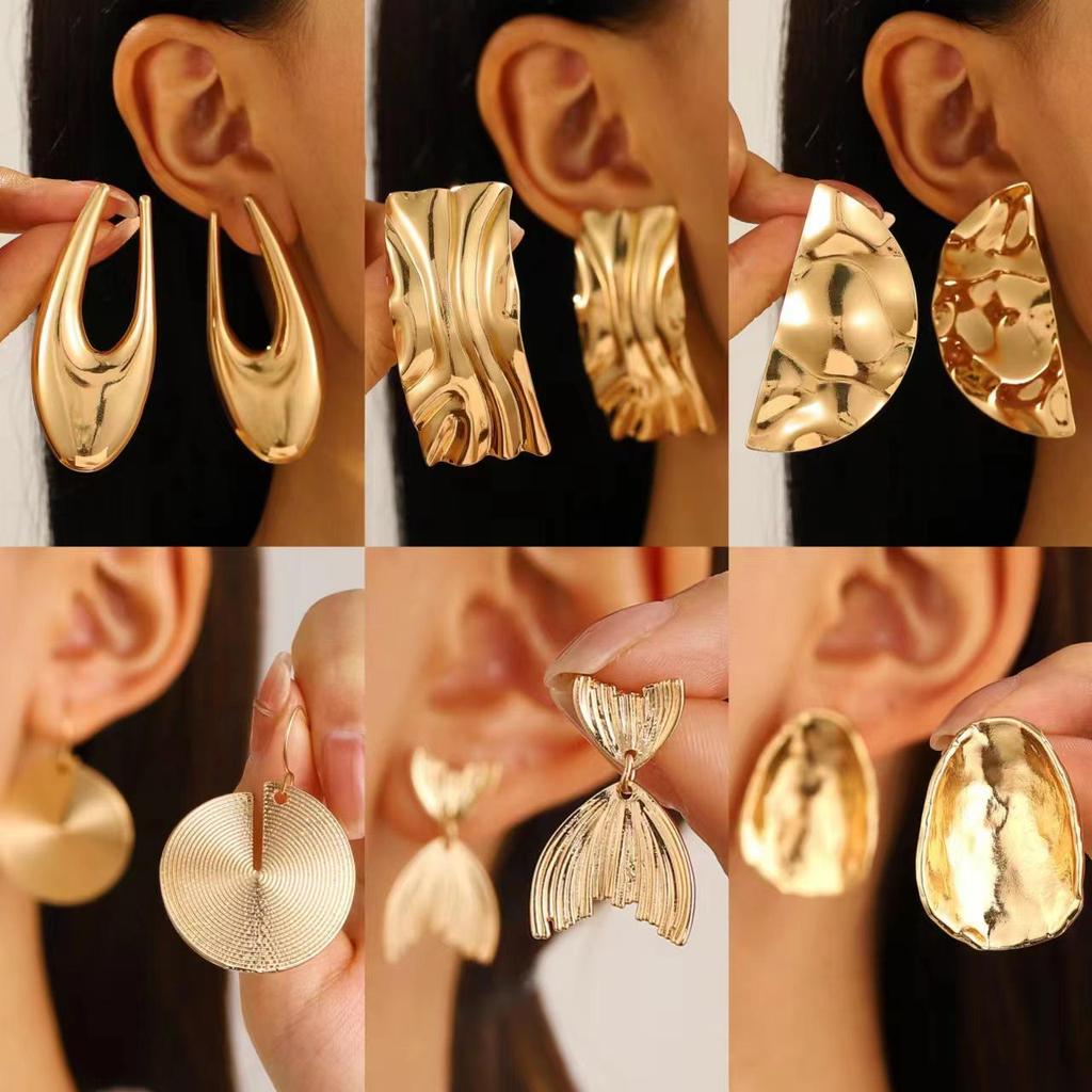 European & American Cold Style Metal Stud Earrings: Retro, High-End, Smooth Design with Personality Ear Cuffs