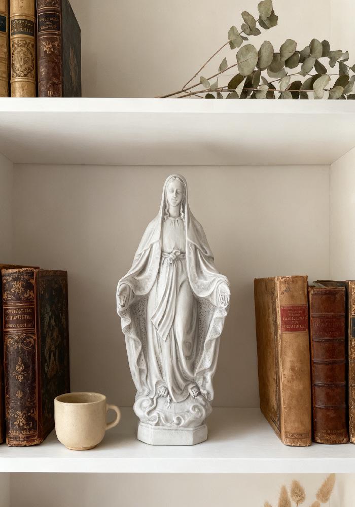 European-Style Multi-color Mexican Figurine: Resin Home Decor Statue for Entryway or Living Room