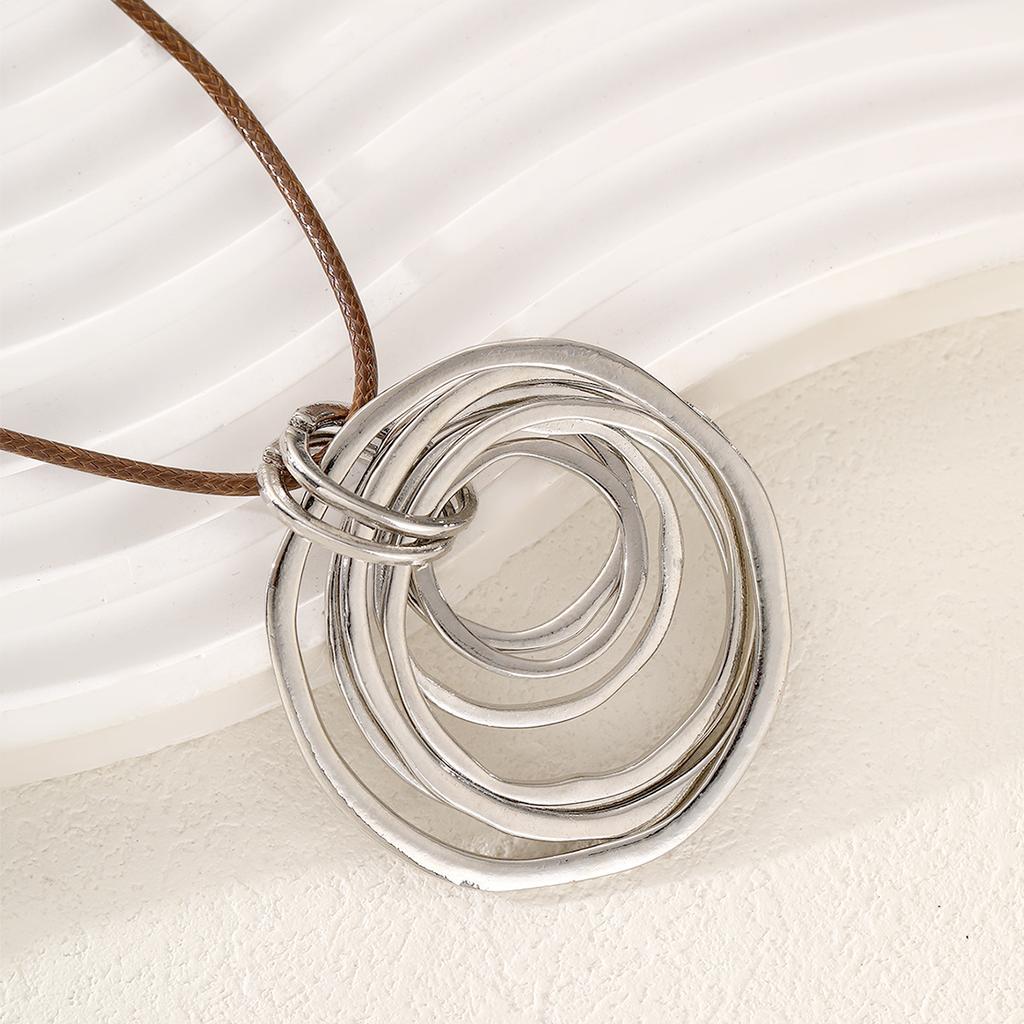 IF ME Ethnic Creative Big Spiral Conch Pendant Necklace Women Goth Adjustable Leather Wax Thread Chain Holiday Y2K Jewelry Accessories