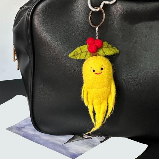 Felt Ginseng Keychain Handmade Wool Felt Ginseng Fruit Bag Charm with Leaves Soft