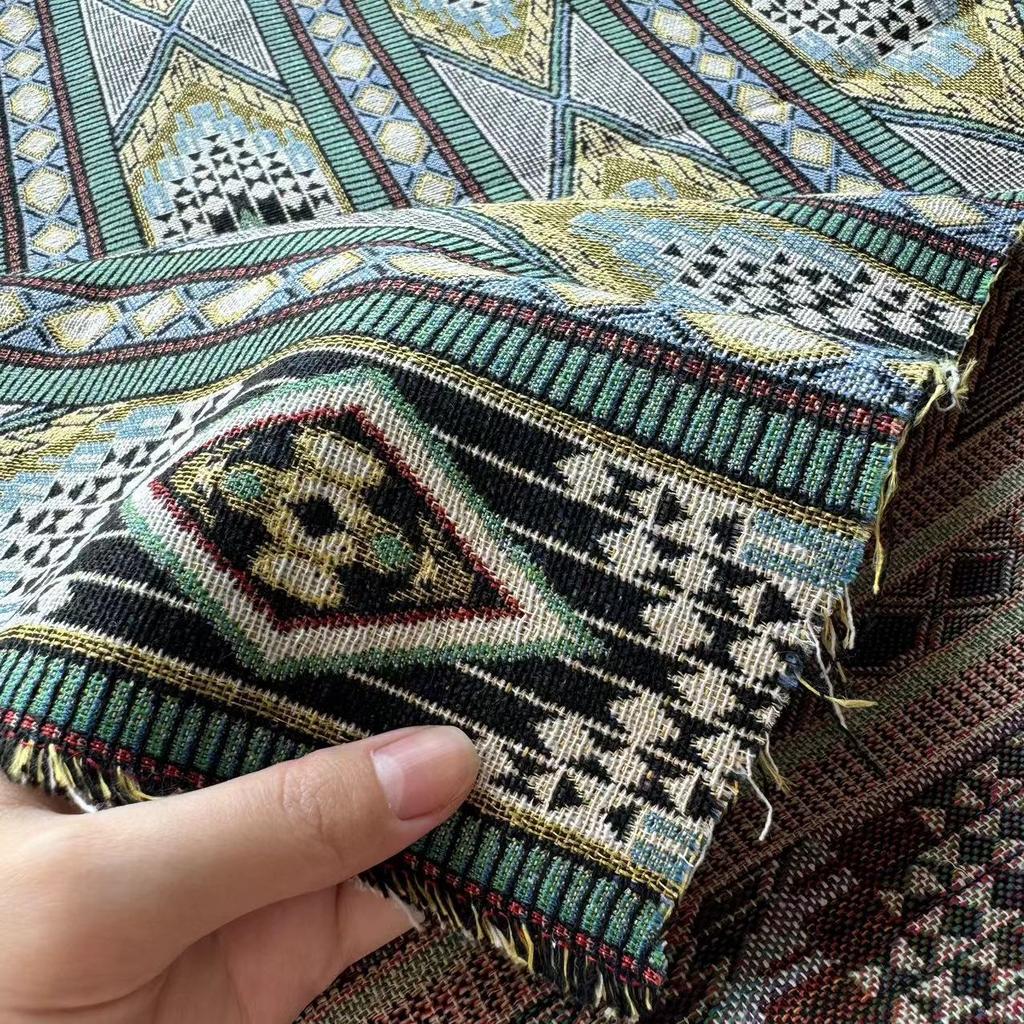 140x100cm Ethnischer Stil Grüner Jacquardstoff Baumwolle Rauten Vertikaler Streifen Gewebter Sofabezugsstoff DIY Bekleidungsstoffe