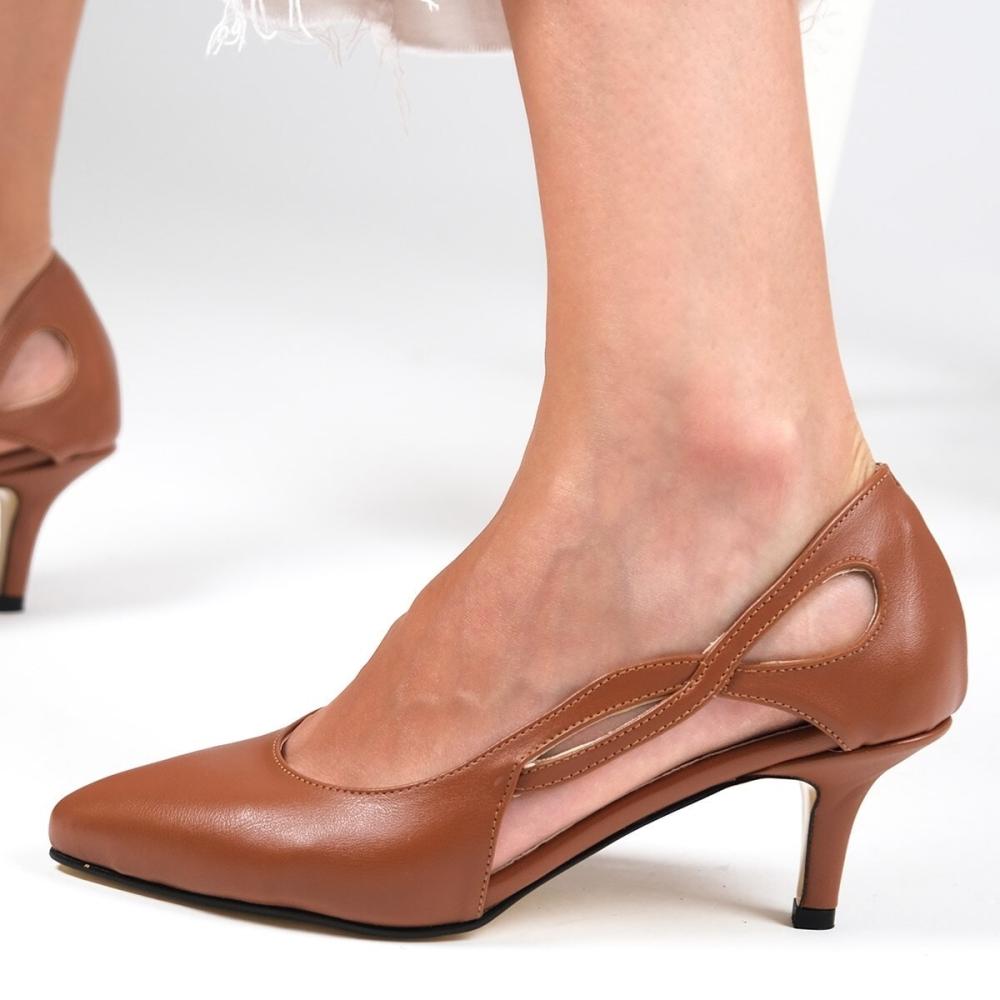 Pantofi cu toc Taba la modă pentru femei