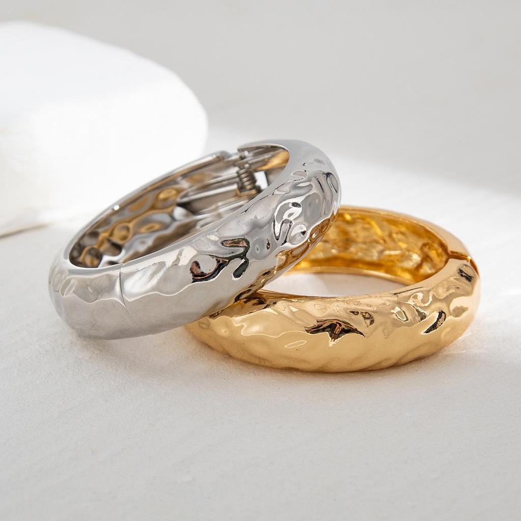 2024 New Fashion Round Wide Grain Bangle Irregular Alloy Open Bracelet Women Gold Silver Creative Handmade Bracelets